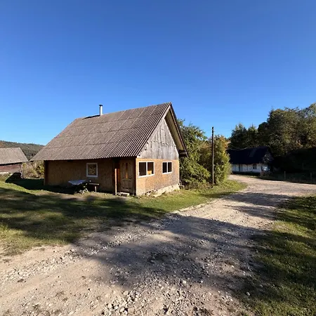 поза зоною , Carpathian Mountain House